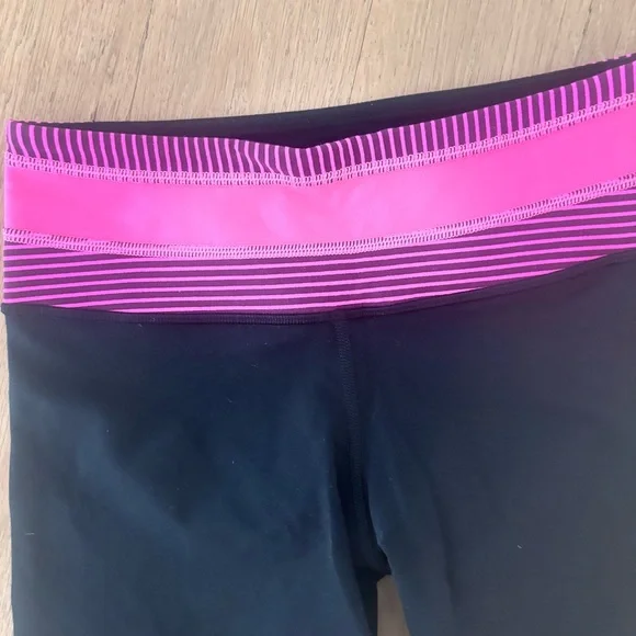 lululemon athletica biker Black Shorts with Pink Waistband. Reversible - Picture 5 of 6